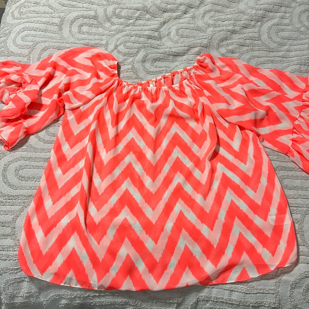 Emma Rose BRIGHT Chevron top with ruffle sleeves